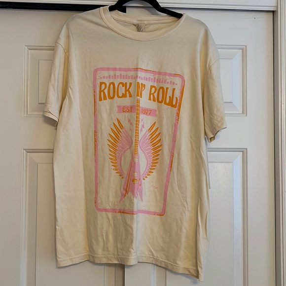 VICI Collection Rock N Roll Cotton Tee - Picture 1 of 6